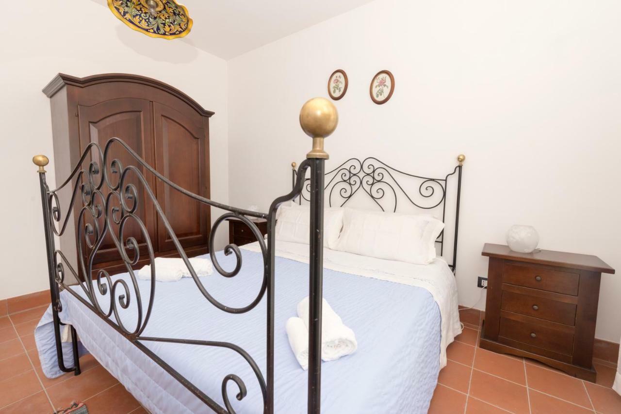 Casa Vacanza "La Piazzetta" Marzamemi Exterior photo